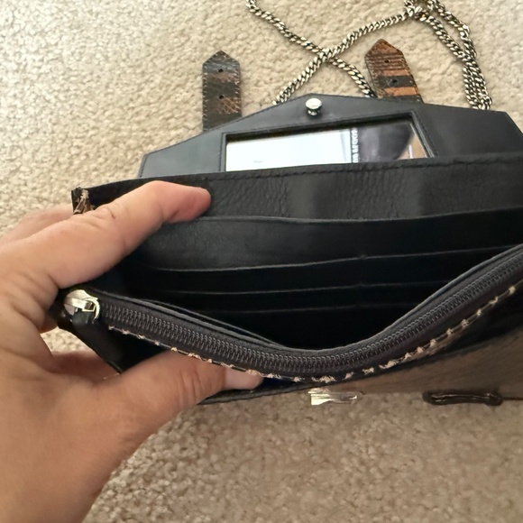 Wallet on a chain - Picture 3 of 5